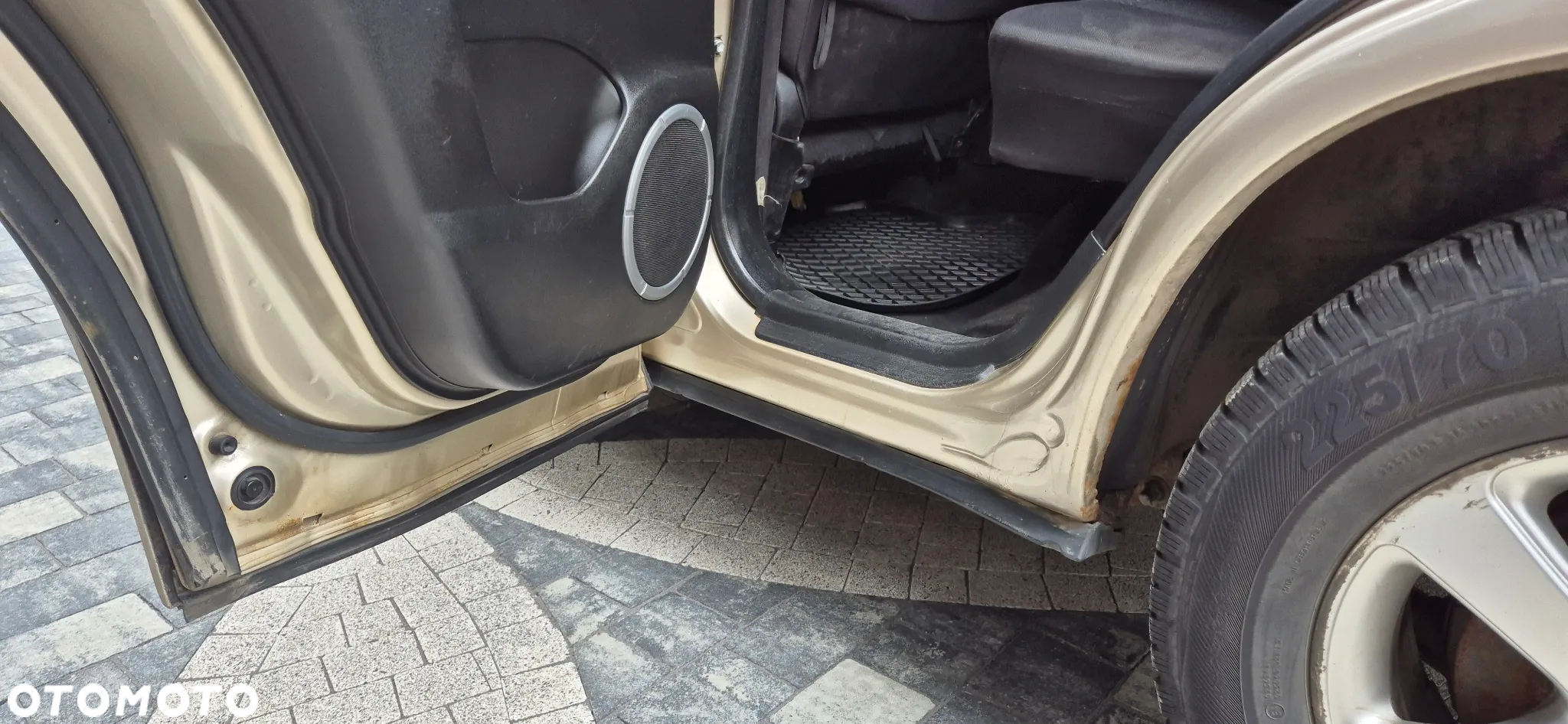 Suzuki Grand Vitara 2.0 - 22