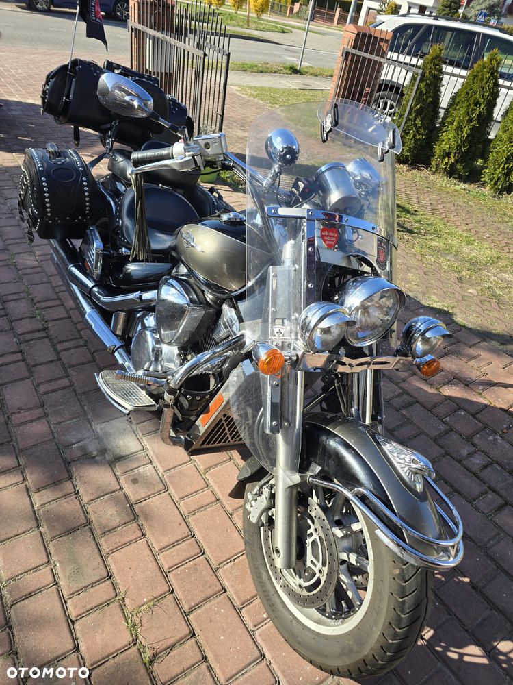 Suzuki Intruder - 2