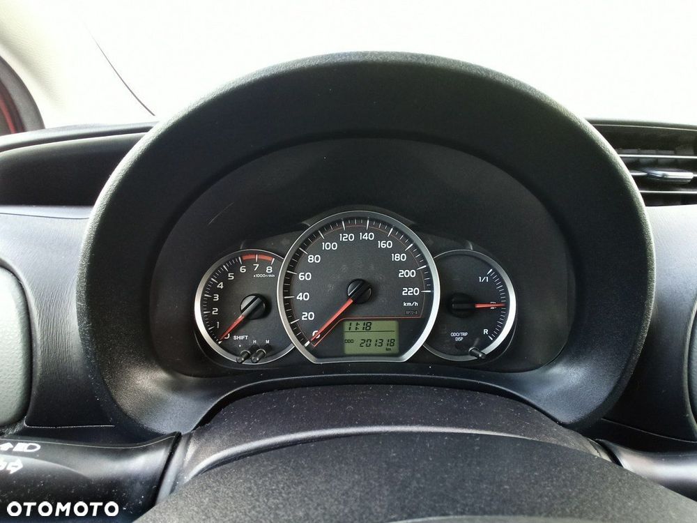 Toyota Yaris - 12