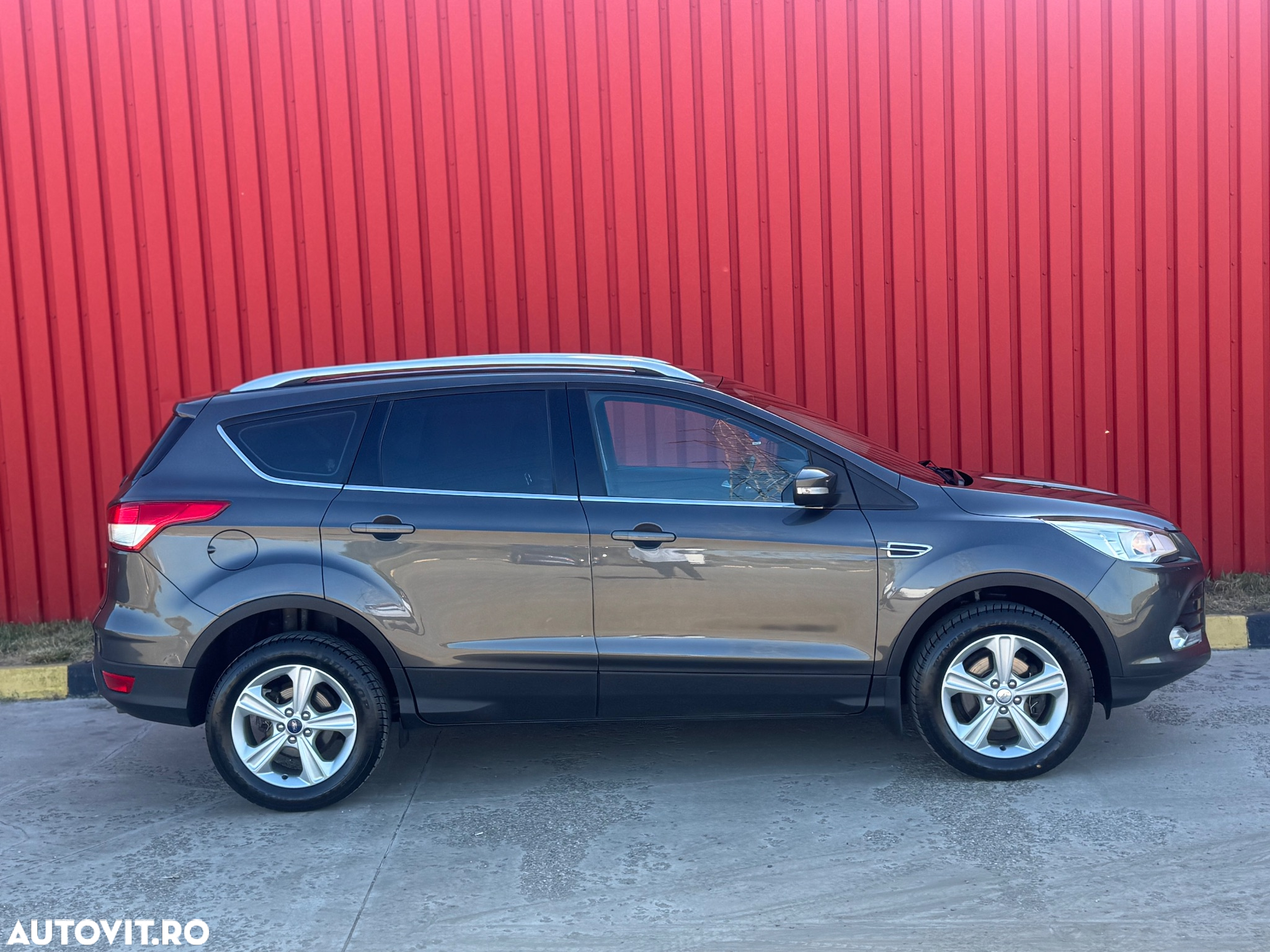 Ford Kuga 1.5 EcoBoost 2WD Titanium - 12