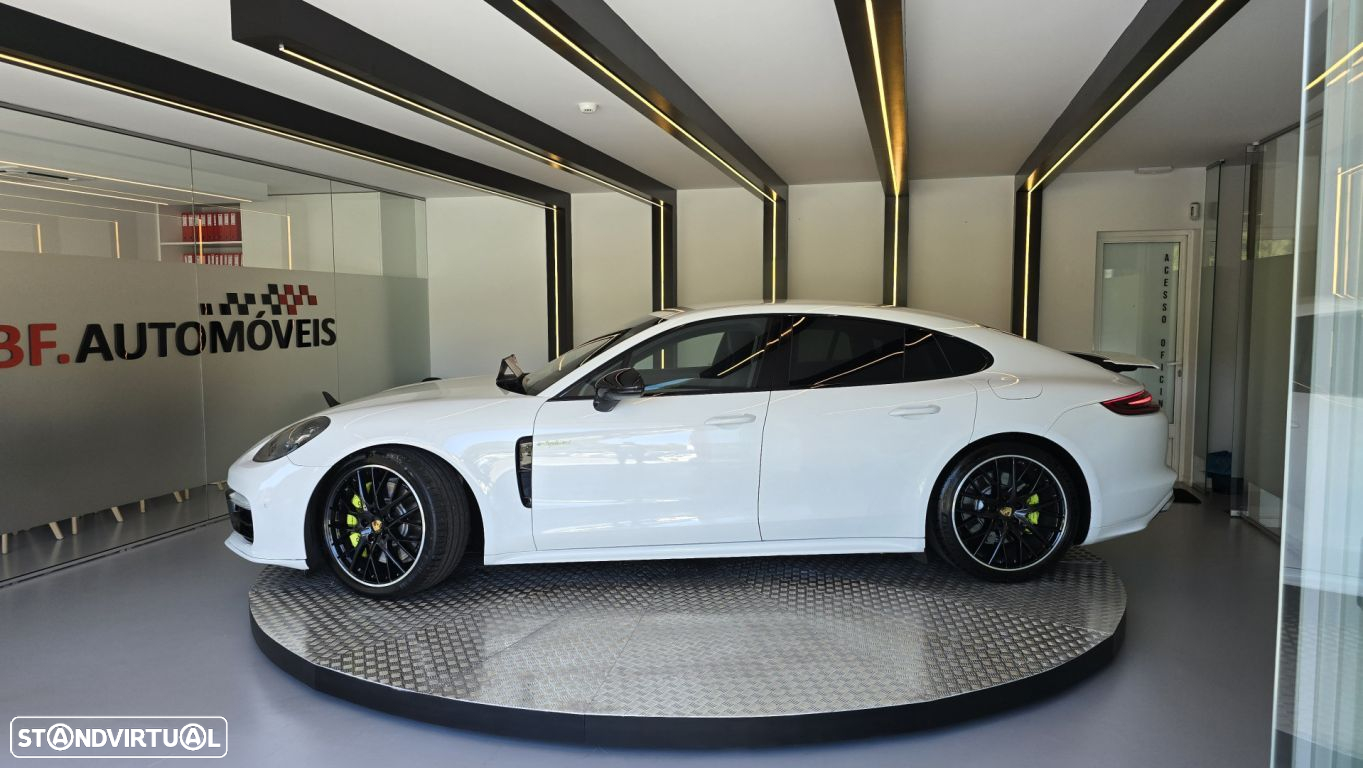 Porsche Panamera 4 E-Hybrid - 10