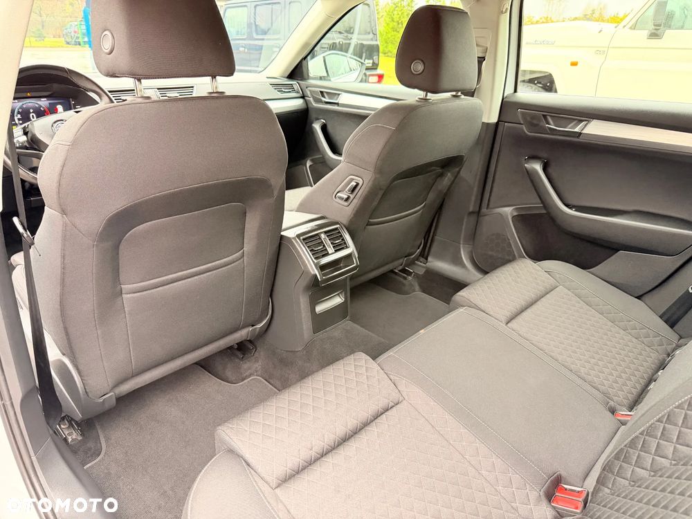 Skoda Superb 1.4 TSI ACT Ambition DSG - 11