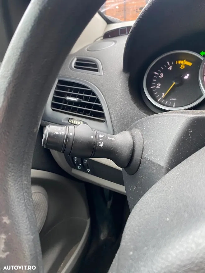 Renault Megane 1.5 dCi Dynamique - 7