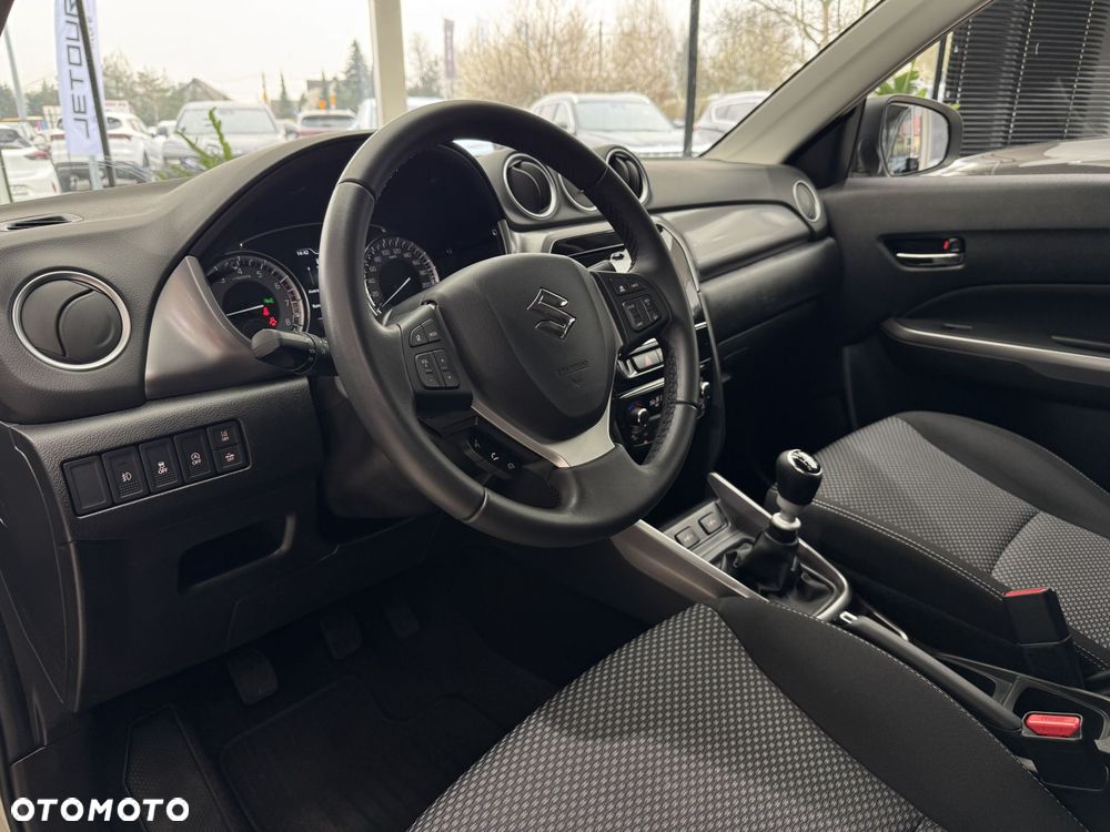 Suzuki Vitara - 8