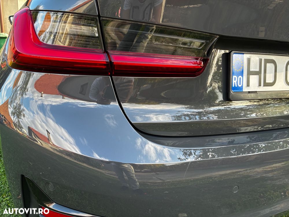 BMW Seria 3 320i AT - 15