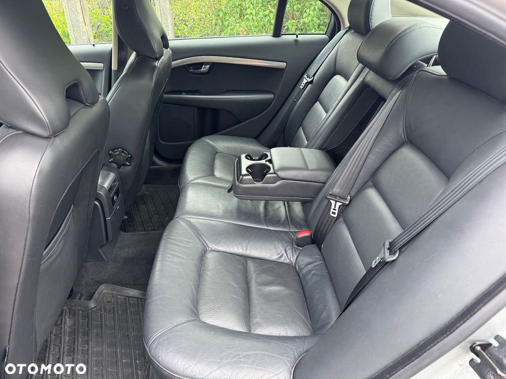 Volvo S80 D5 Momentum - 13