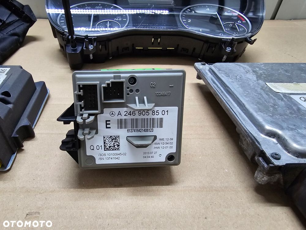 KOMPUTER ZESTAW STARTOWY 200 CDI 100KW A2469058501 A6519007600 A2469006911 - 3