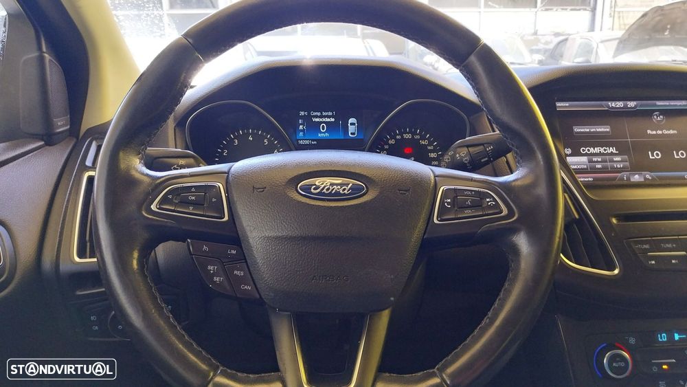 Ford Focus 1.0 SCTi Titanium - 8