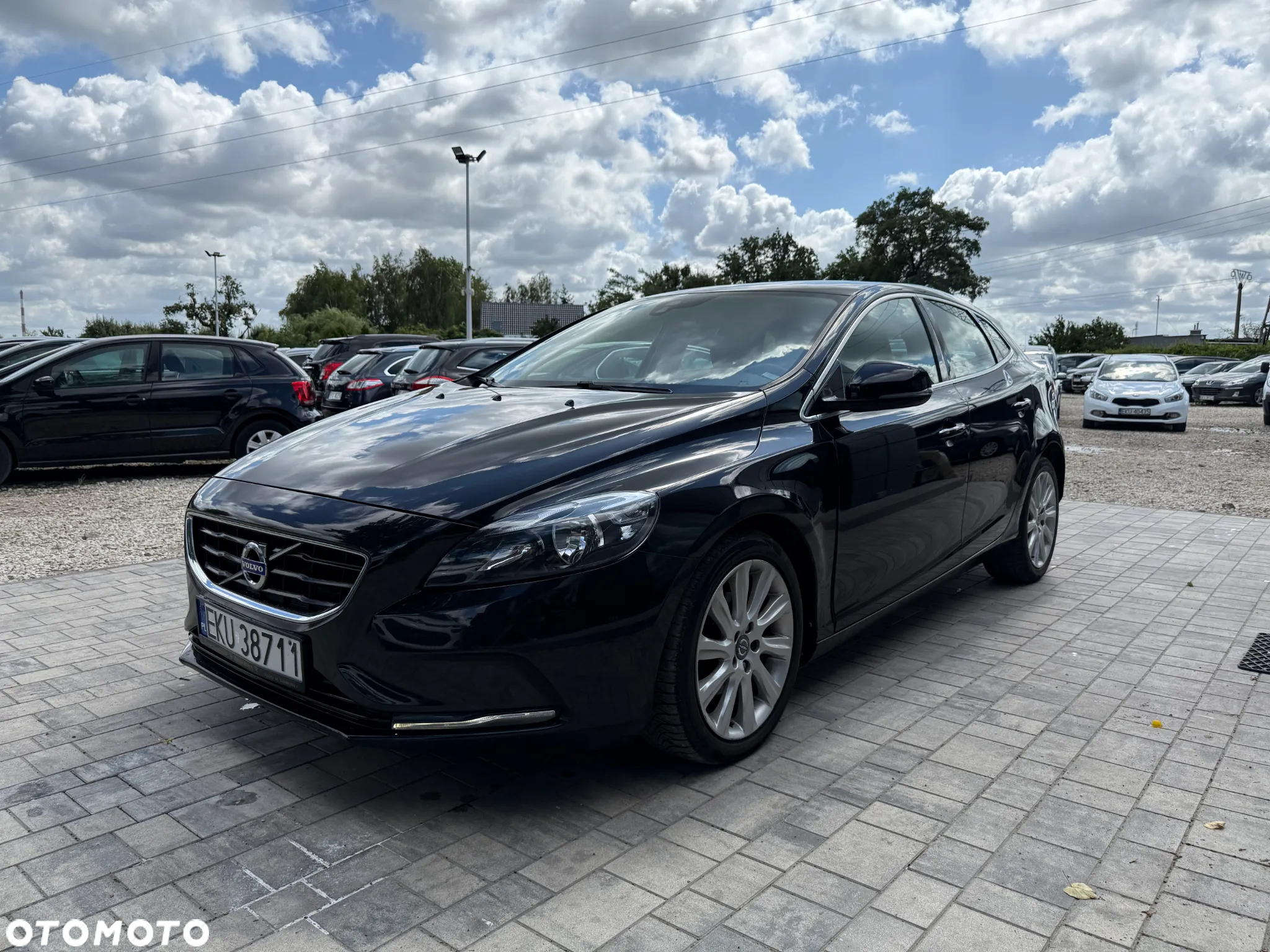 Volvo V40 D2 - 13