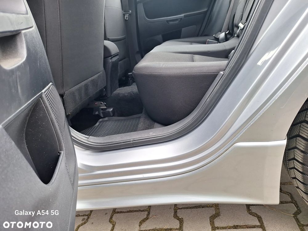 Mitsubishi Lancer 1.8 Intense - 12