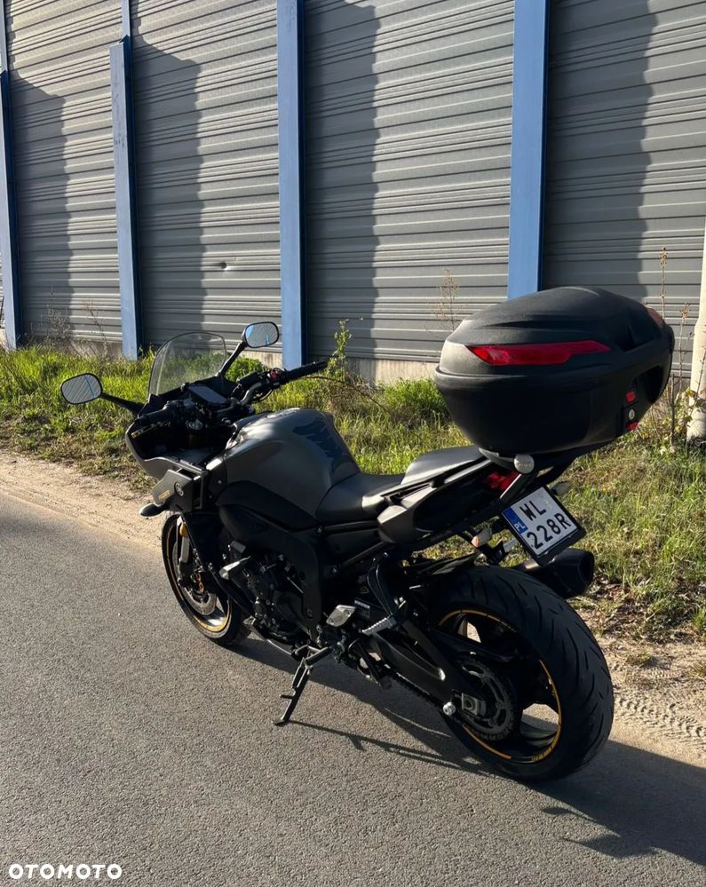 Yamaha FZ8 - 3