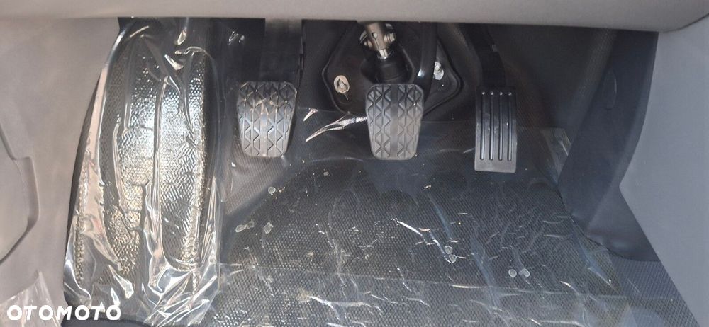 Volkswagen Transporter - 32