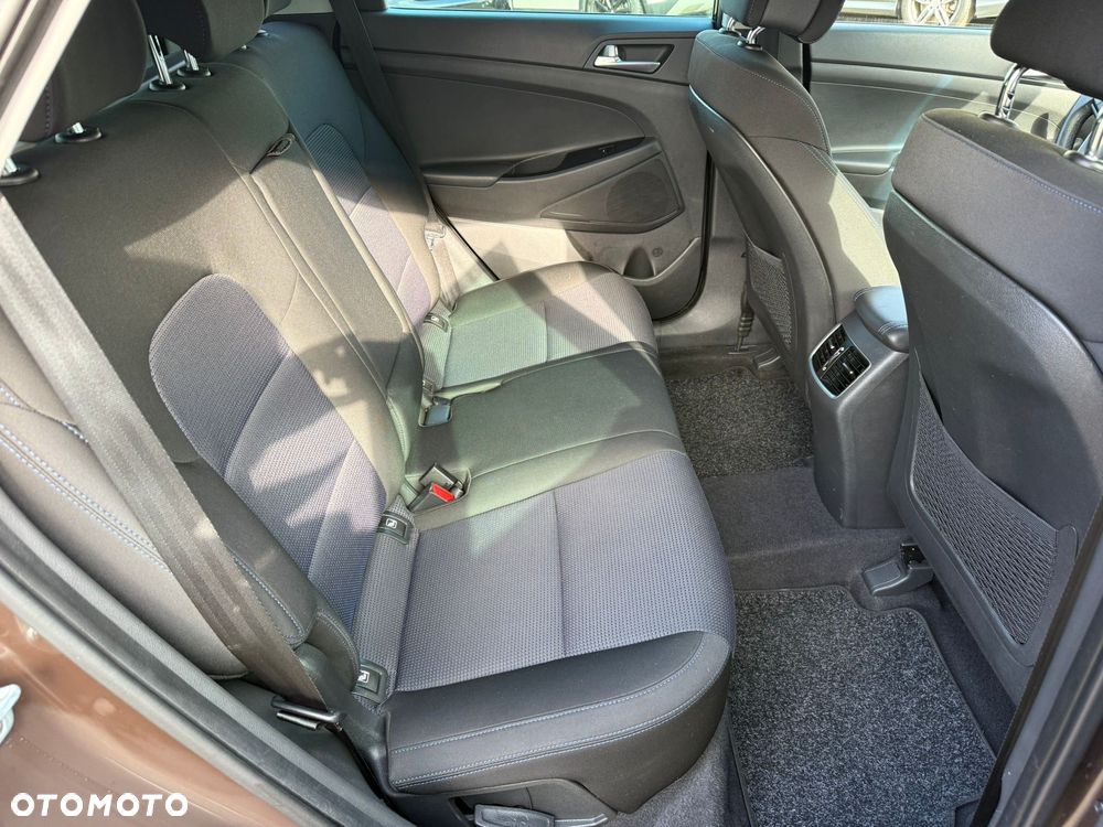 Hyundai Tucson blue 1.7 CRDi 2WD Trend - 10
