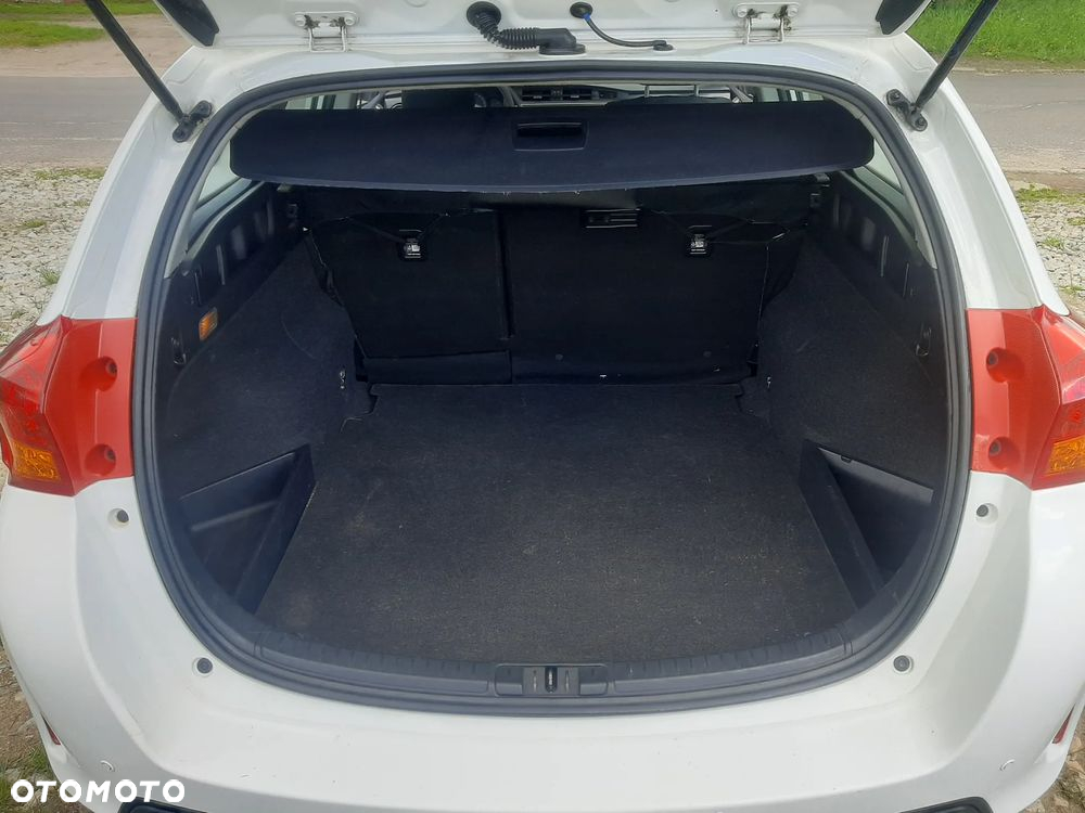 Toyota Auris 1.6 Dynamic - 4
