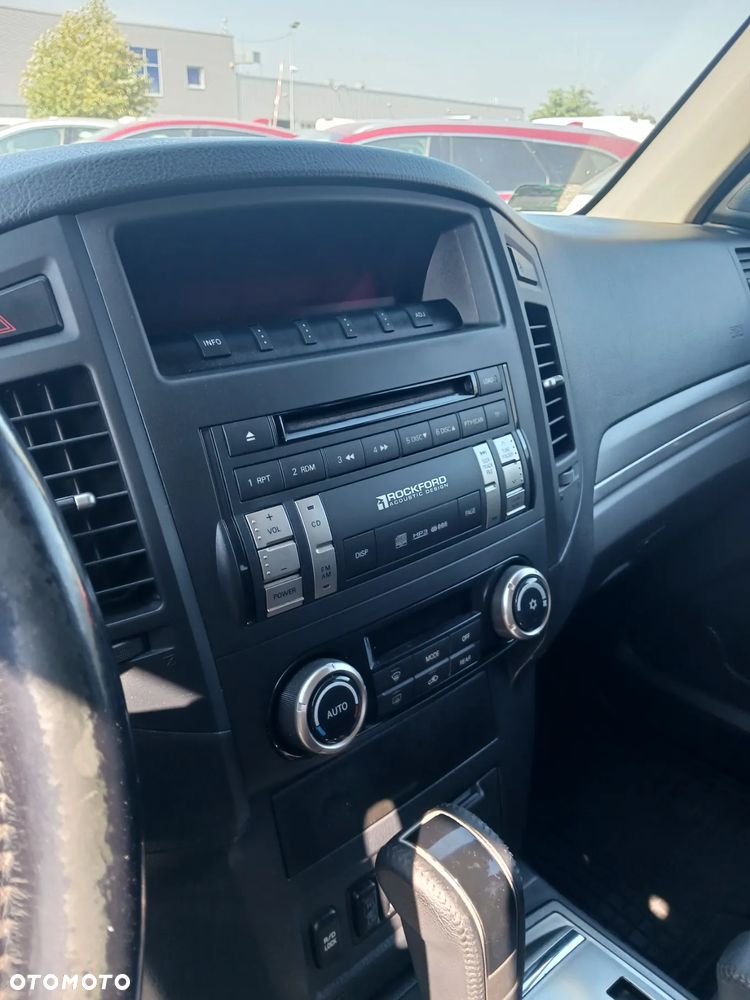 Mitsubishi Pajero 3.2 DID Intense - 28