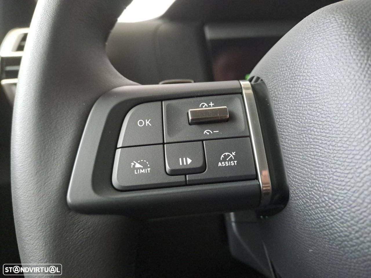 Citroën C4 X 1.2 PureTech Plus EAT8 - 16