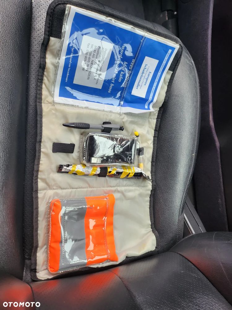 Mercedes-Benz CLK - 19