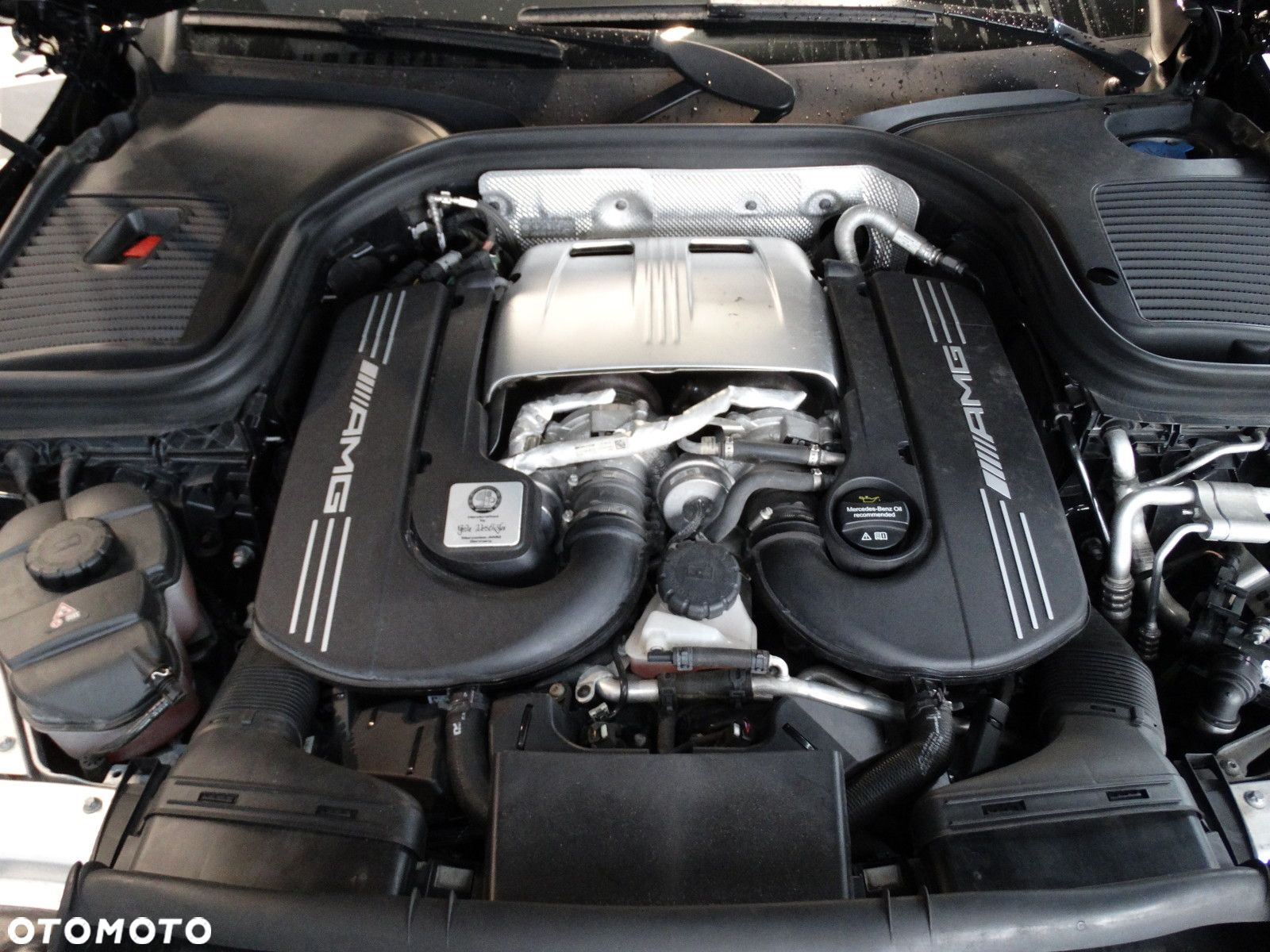 Mercedes-Benz GLC - 33