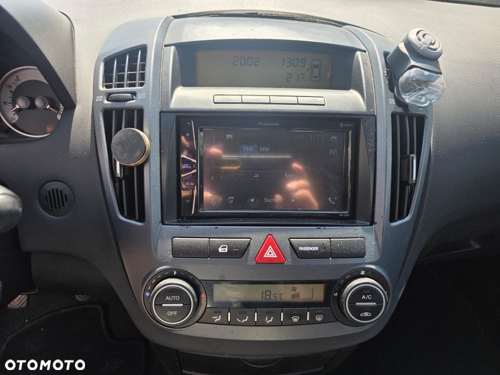 Kia Ceed 1.4 Comfort + - 8