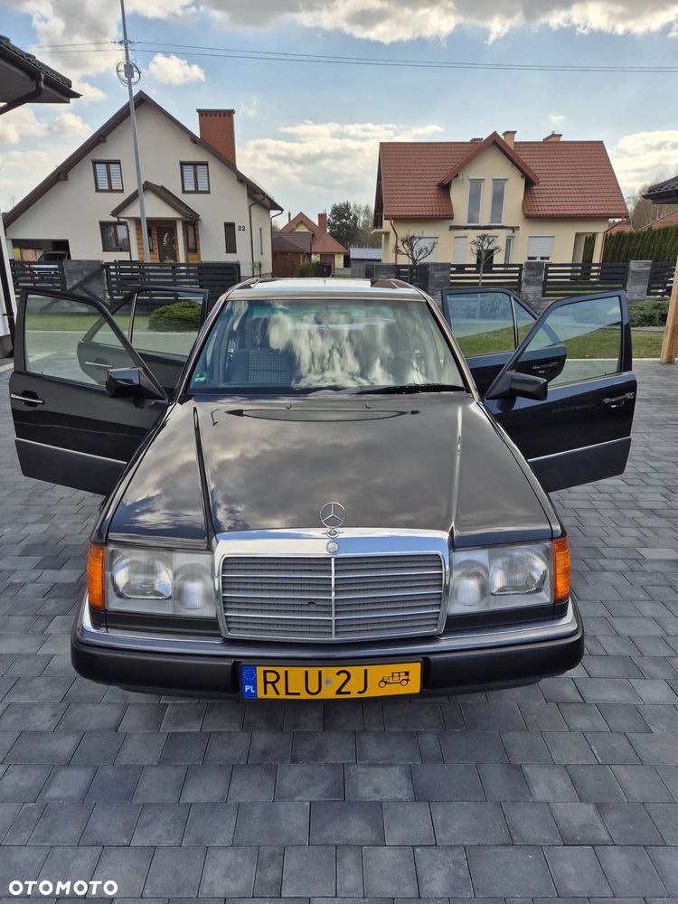 Mercedes-Benz W124 (1984-1993) - 20