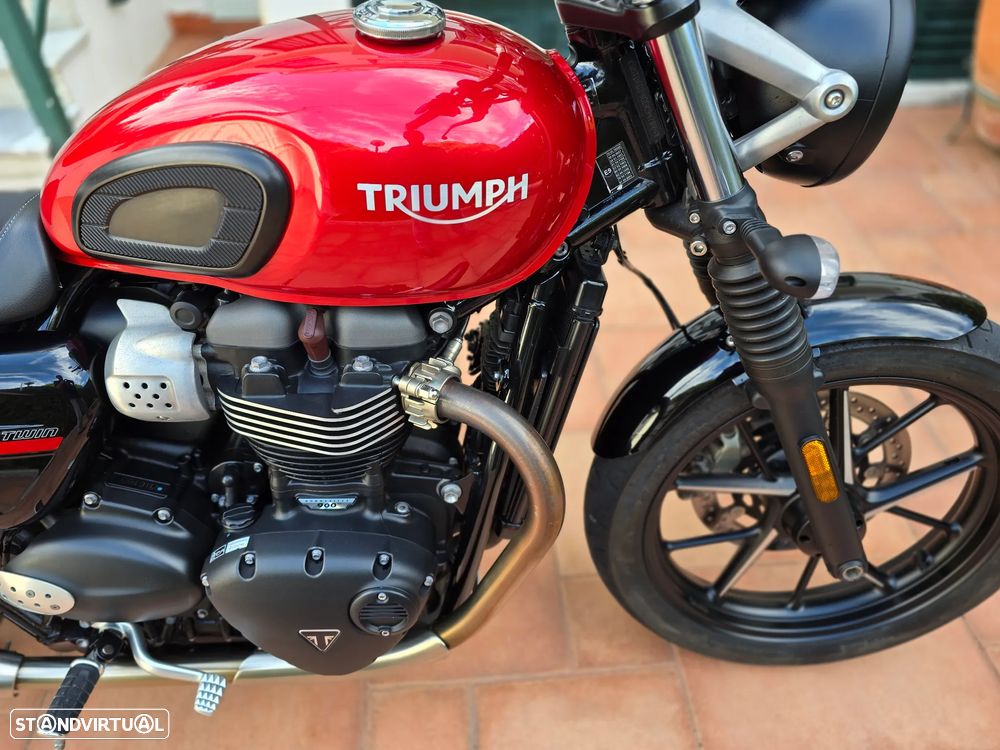 Triumph Street Twin - 4