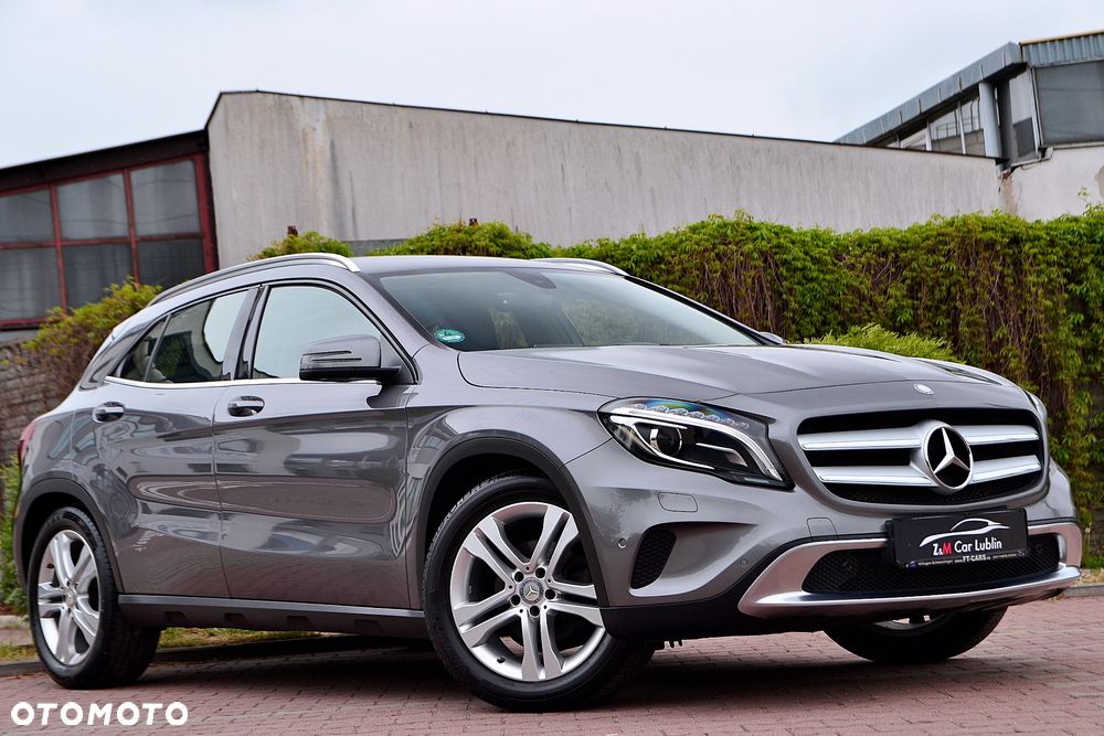 Mercedes-Benz GLA 200 Style - 2