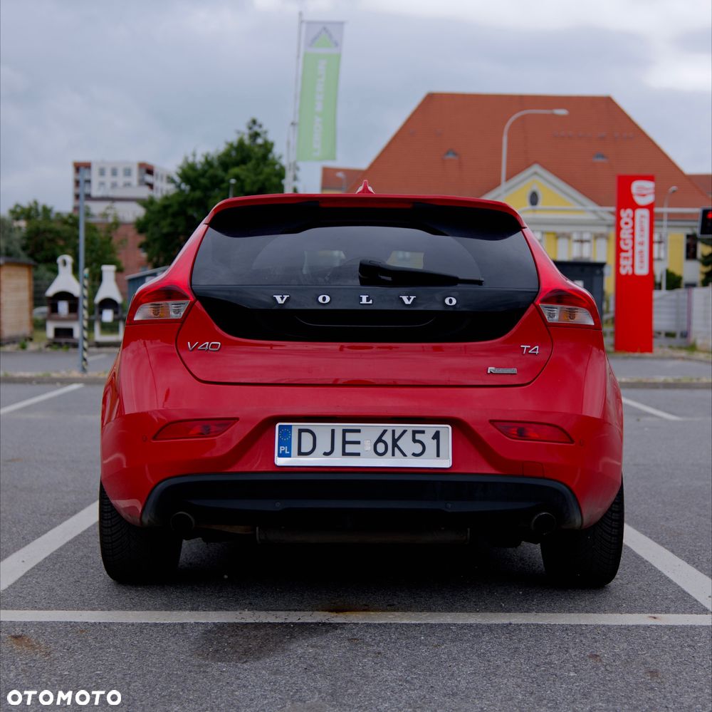 Volvo V40 T4 Kinetic - 17