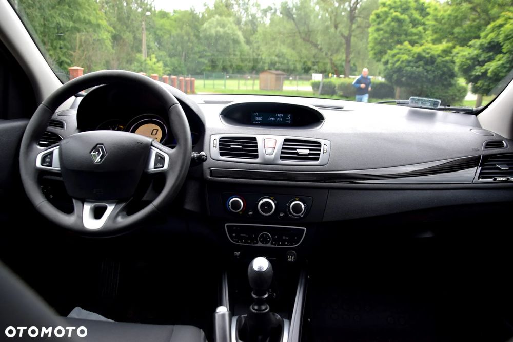 Renault Megane 1.6 16V Dynamique Euro5 - 16