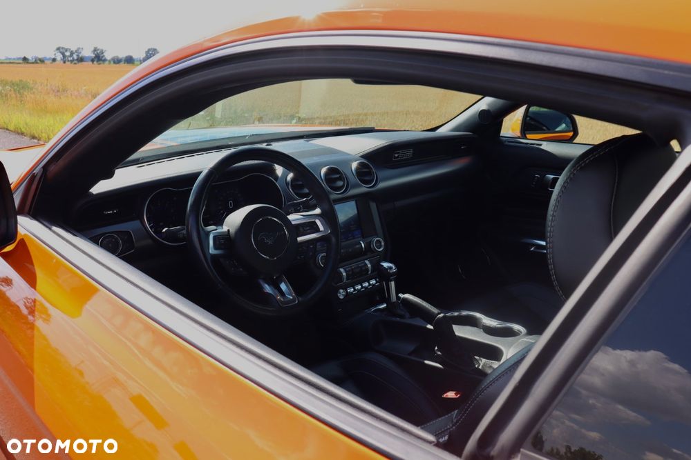 Ford Mustang - 18