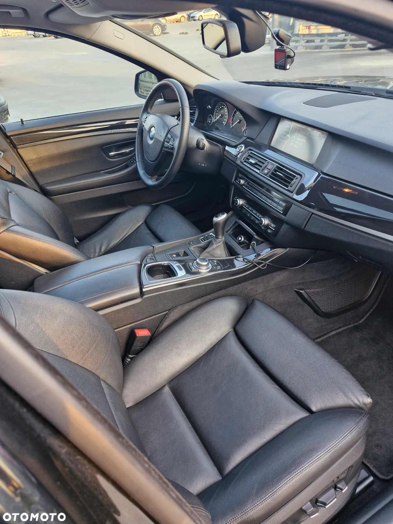 BMW Seria 5 520d - 13