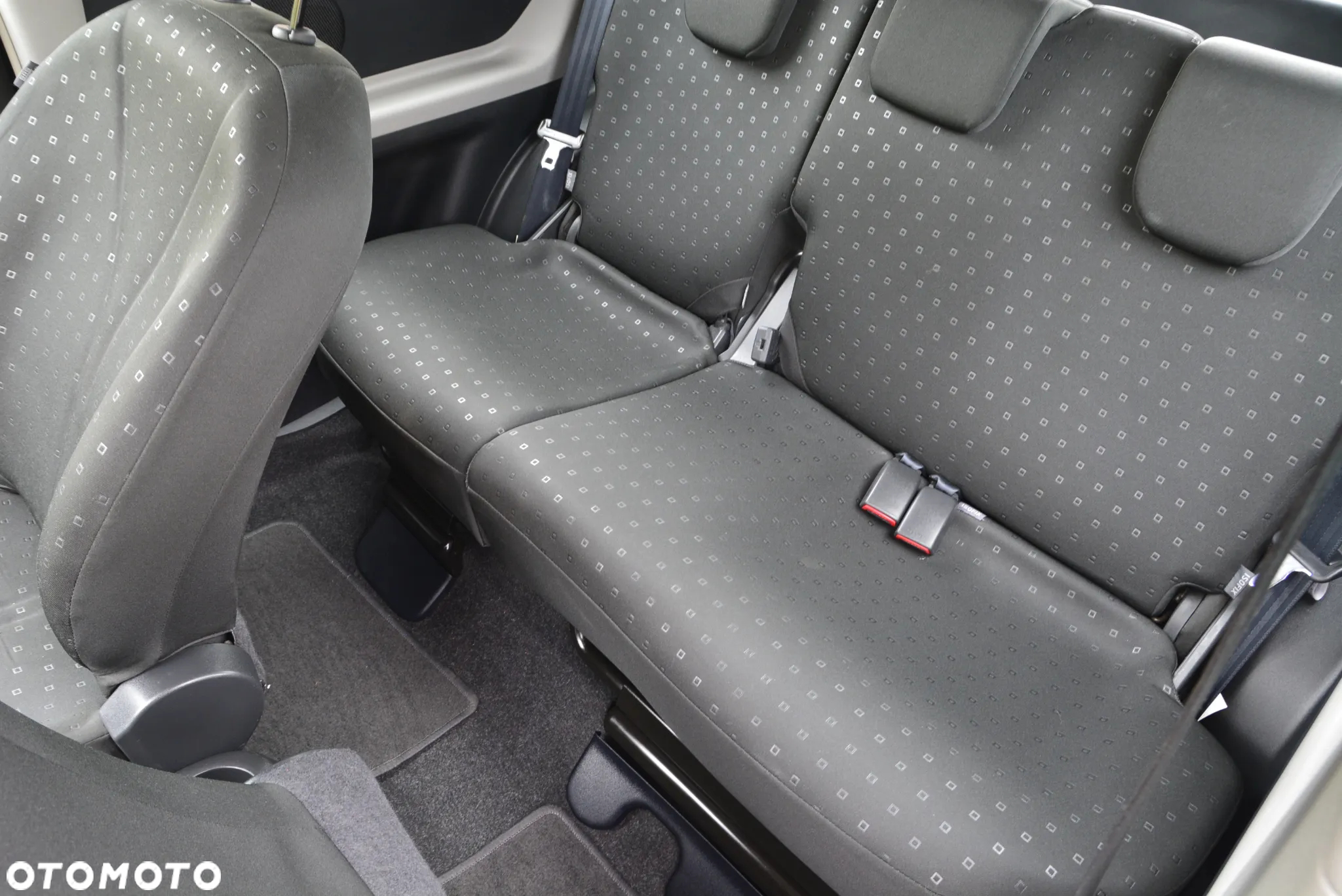 Toyota Yaris 1.3 Luna A/C - 21