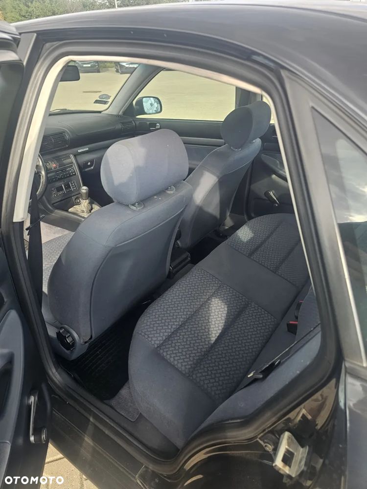 Audi A4 Limousine - 19