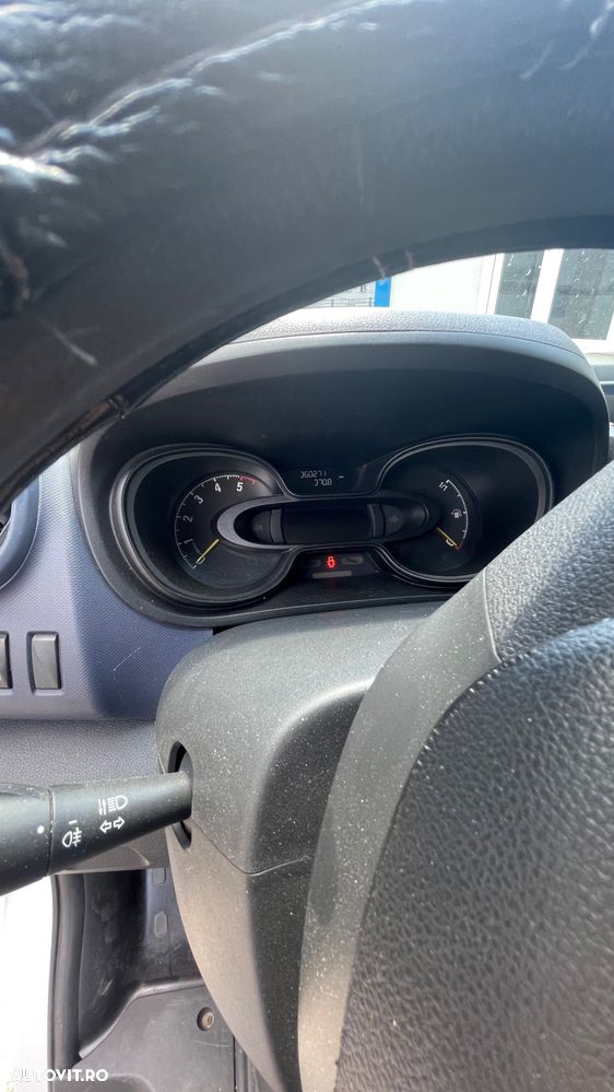Opel Vivaro - 8