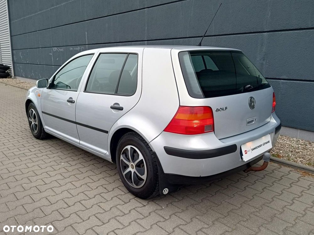 Volkswagen Golf 1.6 Basis - 11
