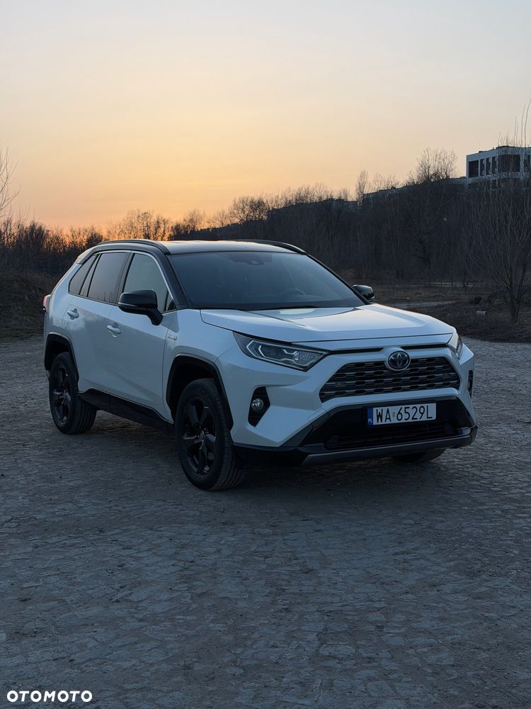 Toyota RAV4 2.5 Hybrid Black Edition by JBL 4x4 - 1