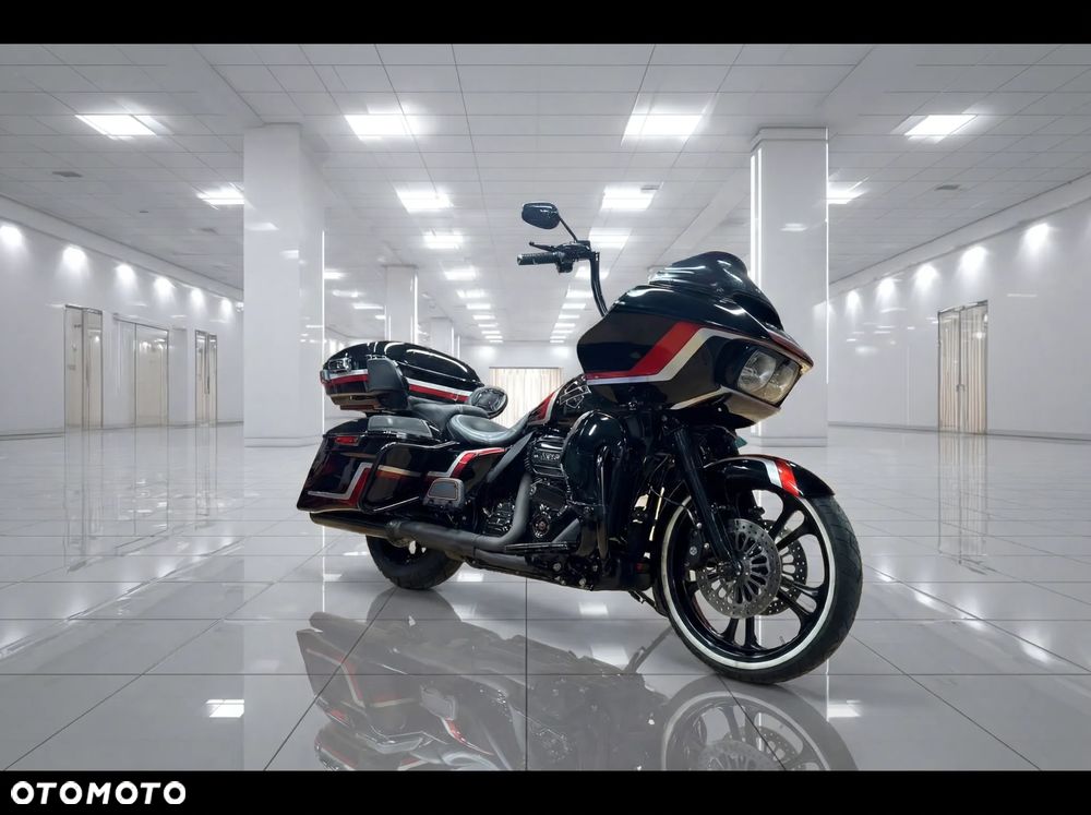 Harley-Davidson Touring Road Glide - 1