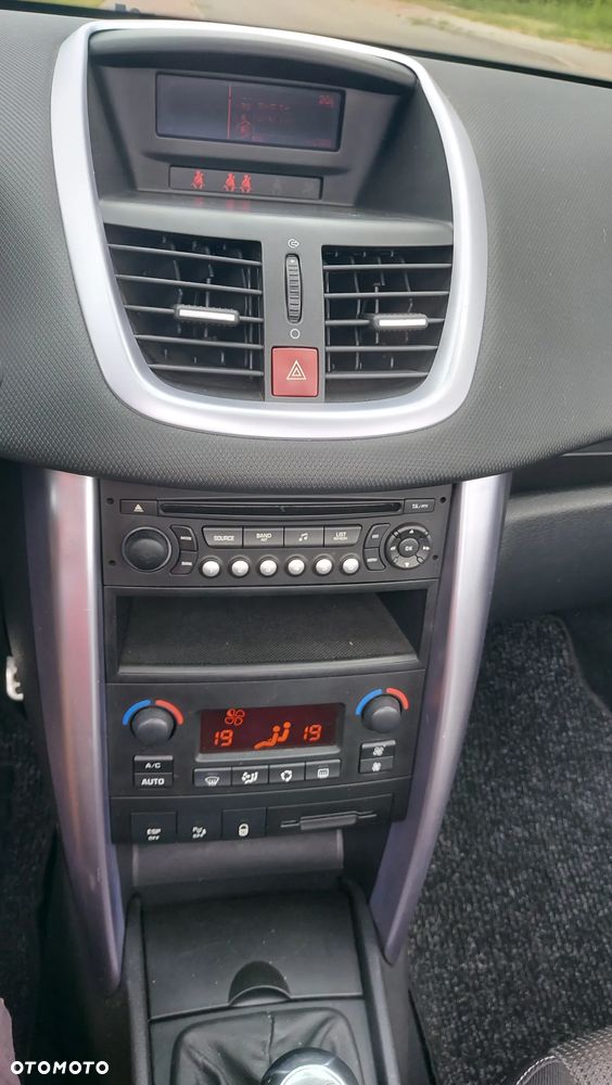 Peugeot 207 CC 1.6 HDi Premium - 8