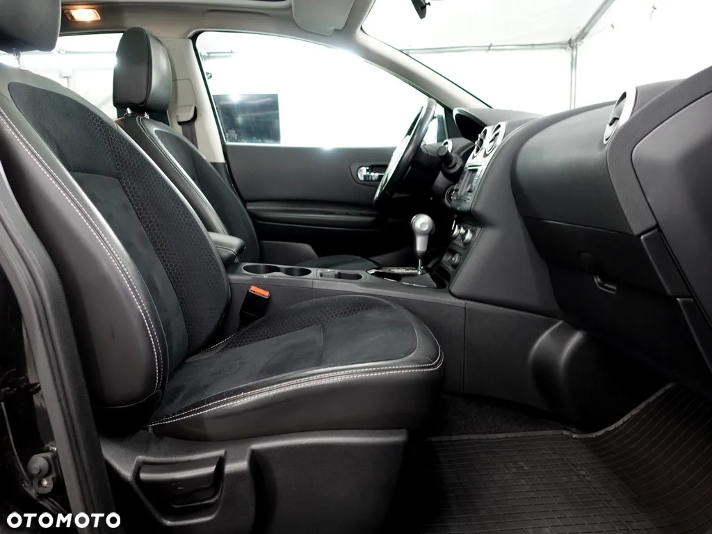 Nissan Qashqai 2.0 I-Way CVT - 15