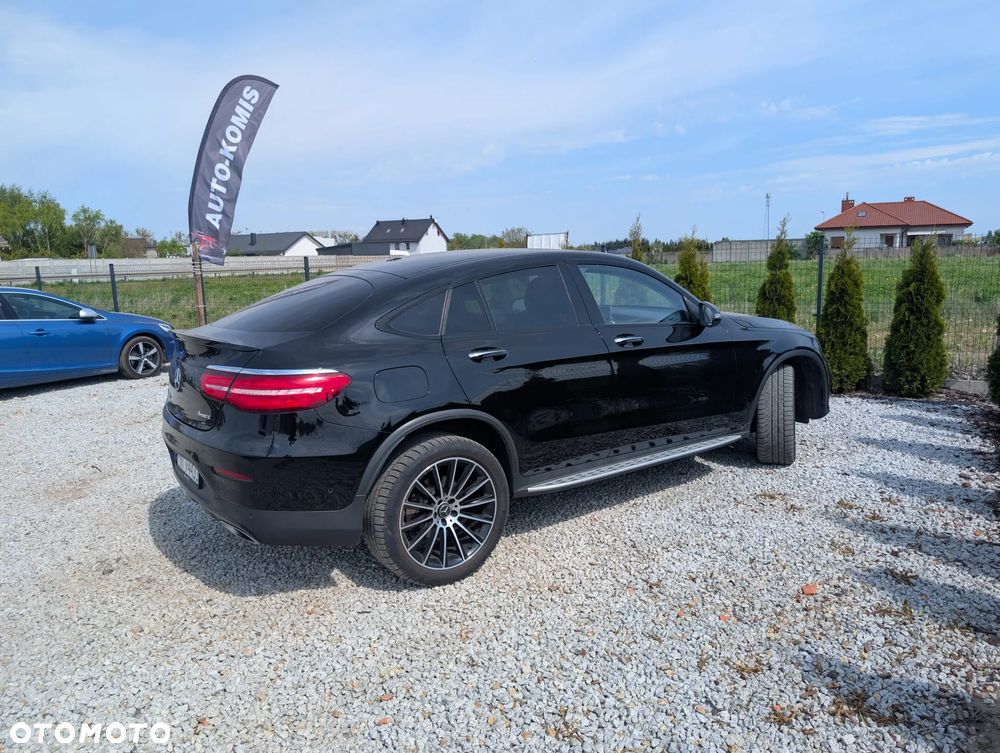 Mercedes-Benz GLC - 12