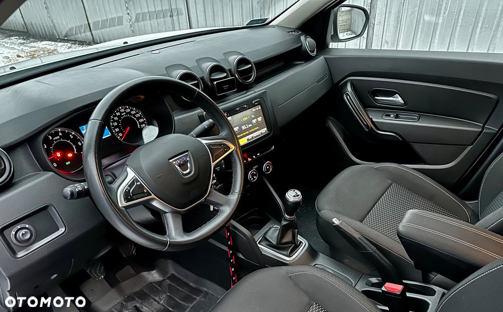 Dacia Duster 1.6 SCe S&S - 9
