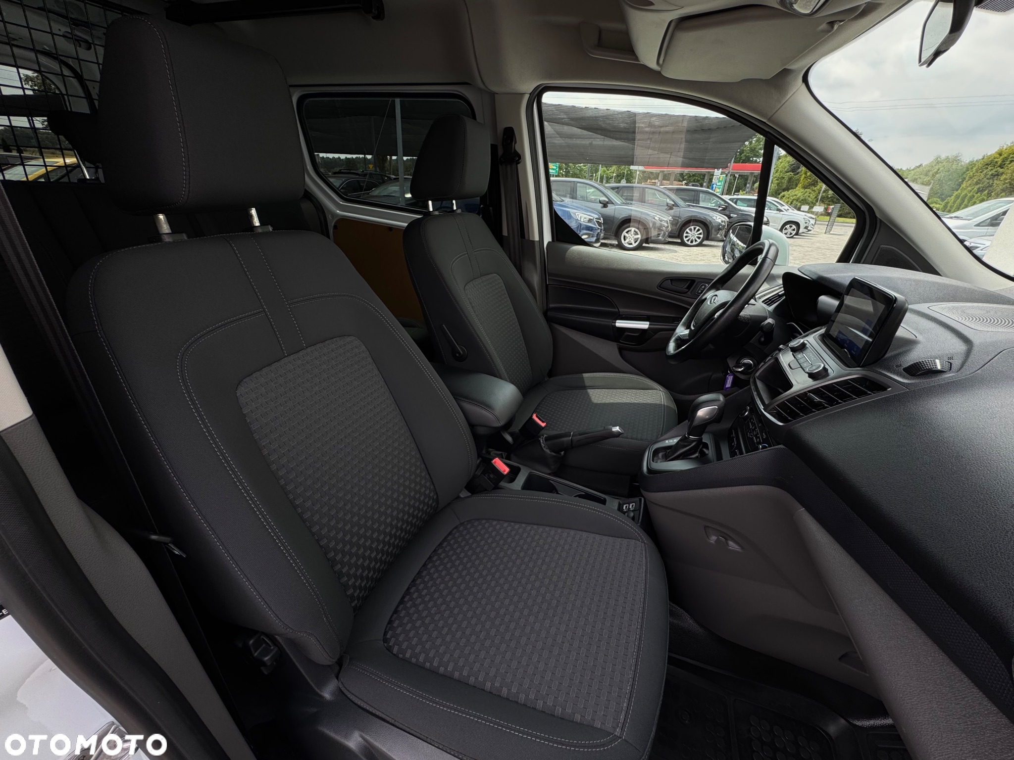 Ford Transit Connect 240 L2 Autm Trend - 26