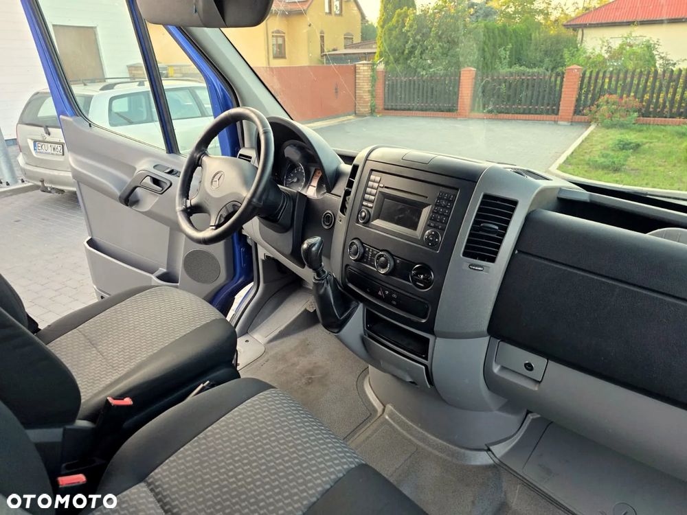 Mercedes-Benz SPRINTER - 13