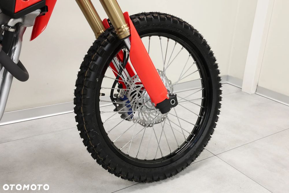 Honda CRF - 33