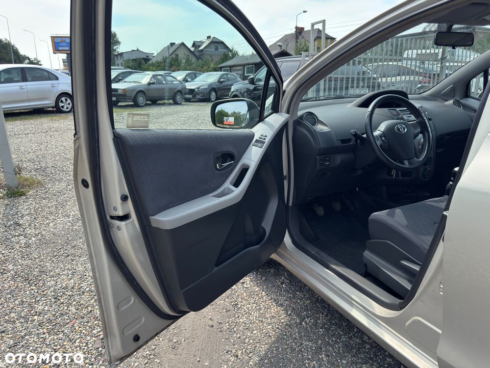 Toyota Yaris 1.33 Sol - 14