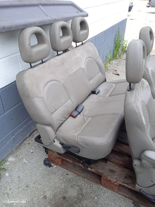 Bancos Chrysler Voyager - 9