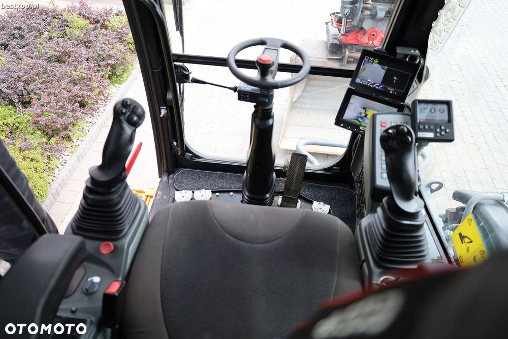 Liebherr A914 Compact Litronic - 32