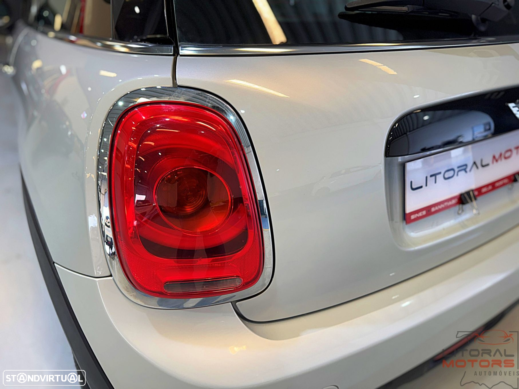 MINI 3 Portas Cooper D Auto - 8