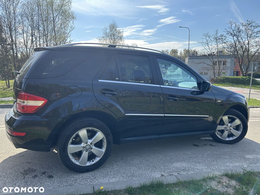 Mercedes-Benz ML 300 CDI 4Matic 7G-TRONIC DPF BlueEFFICIENCY - 2