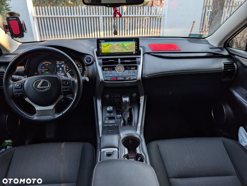 Lexus NX 300h Elegance + Business AWD - 8