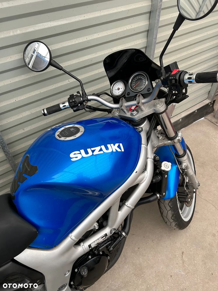 Suzuki SV - 17